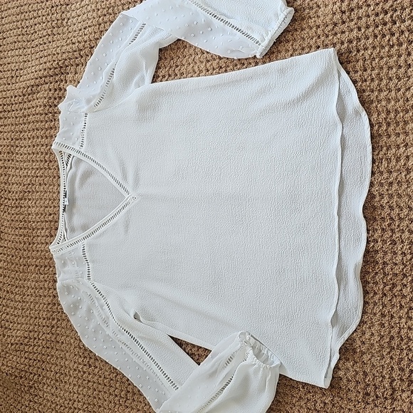 Express White Top - Picture 4 of 6
